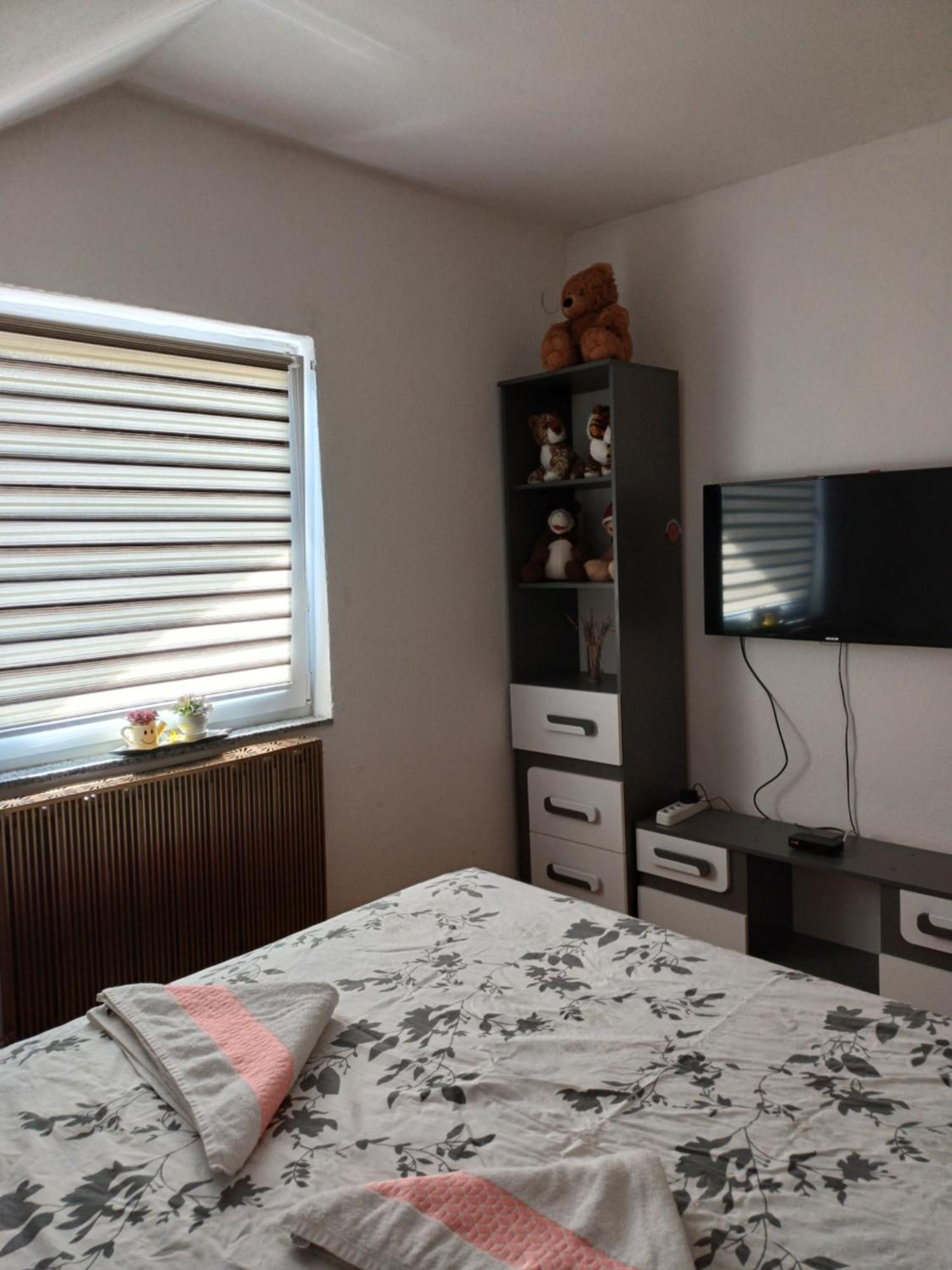 Apartman Denis Una Luzine Экстерьер фото