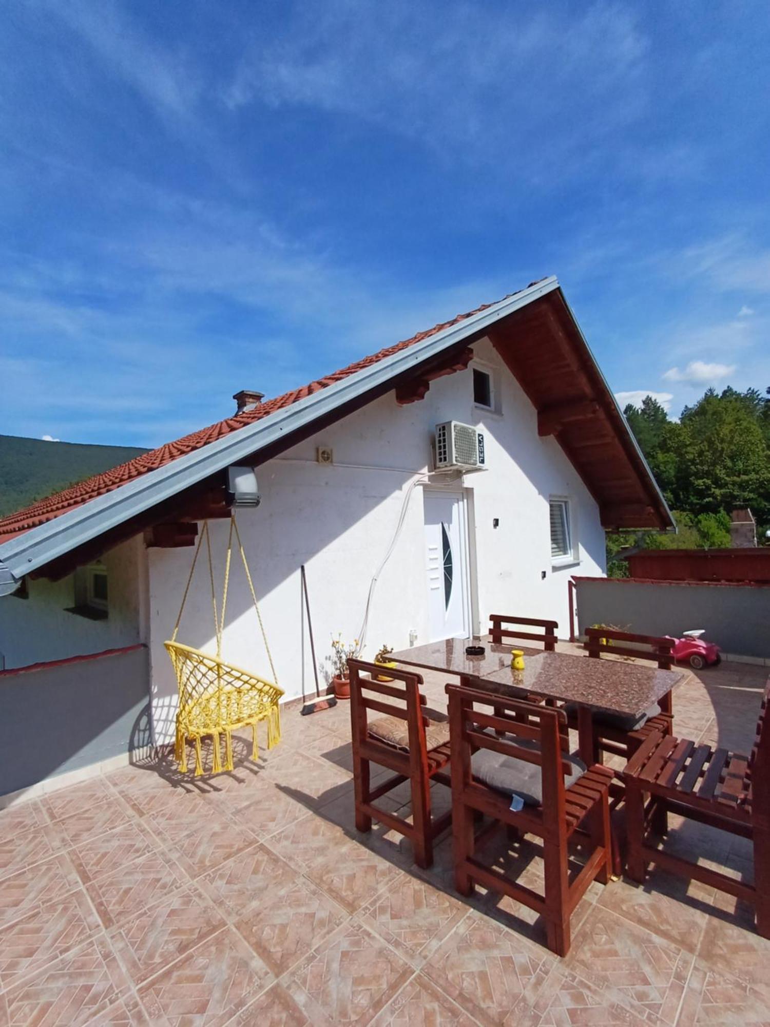 Apartman Denis Una Luzine Экстерьер фото