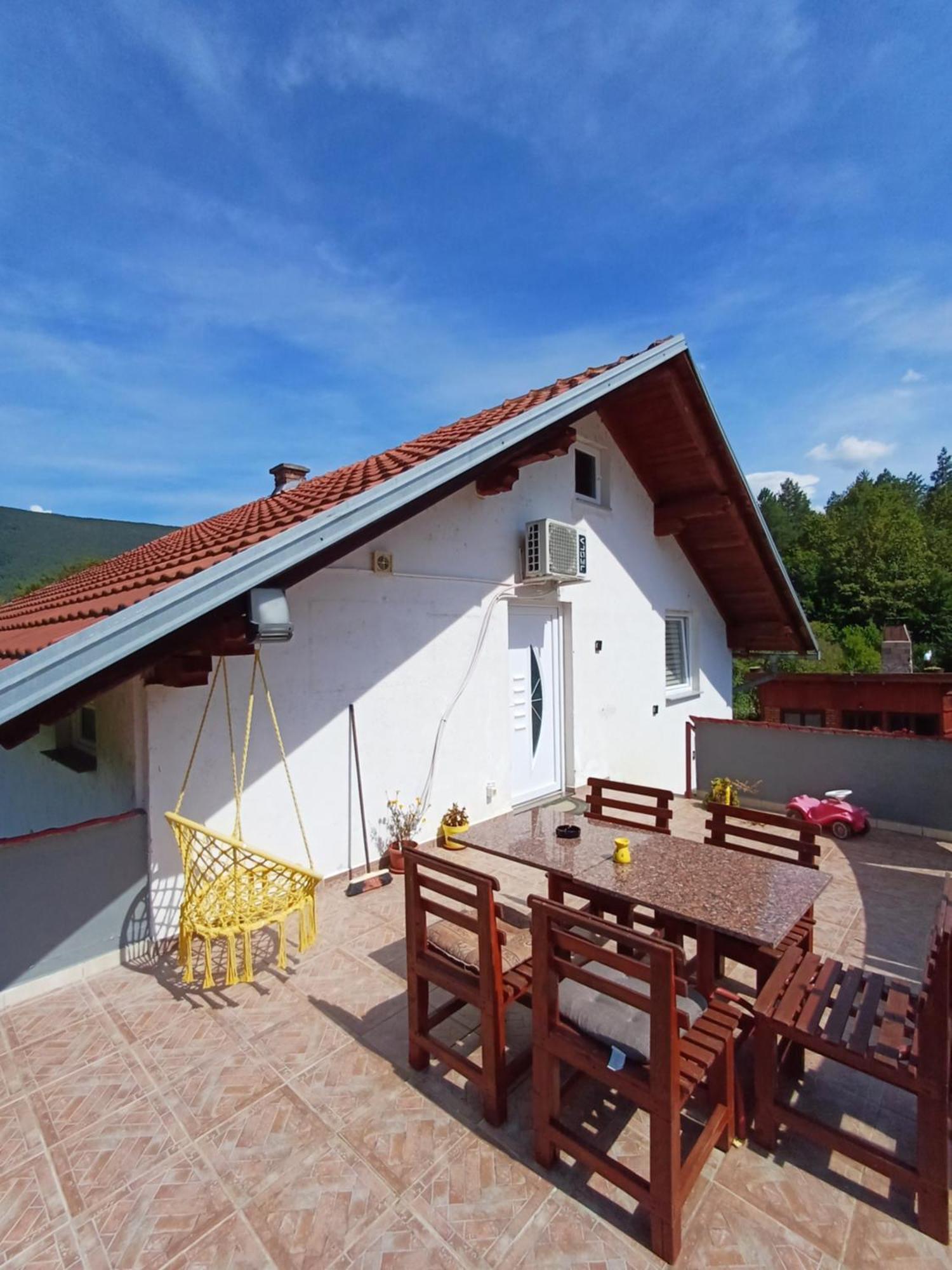 Apartman Denis Una Luzine Экстерьер фото